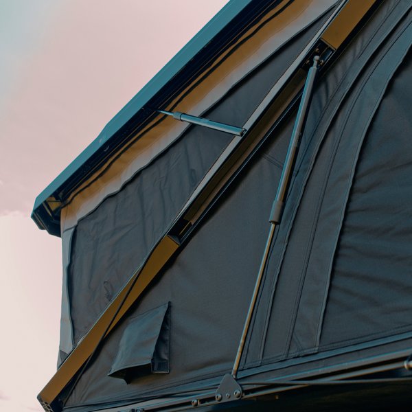 TRAVELLER FOLD 155 – 17
